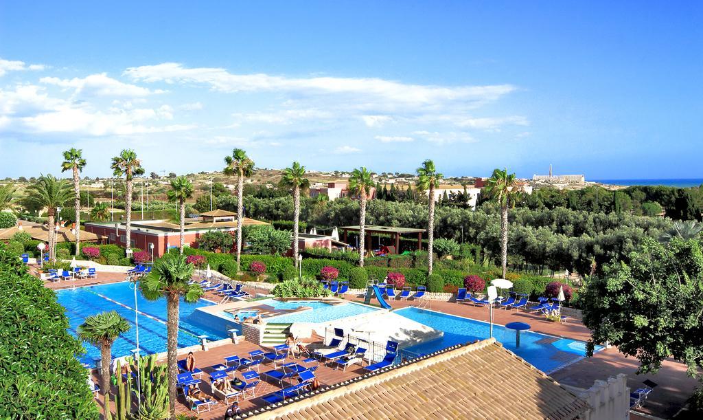 Igv Club Baia Samuele Hotel Sampieri Buitenkant foto