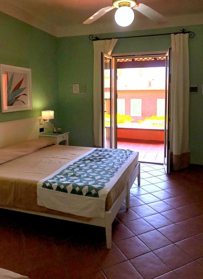 Igv Club Baia Samuele Hotel Sampieri Buitenkant foto