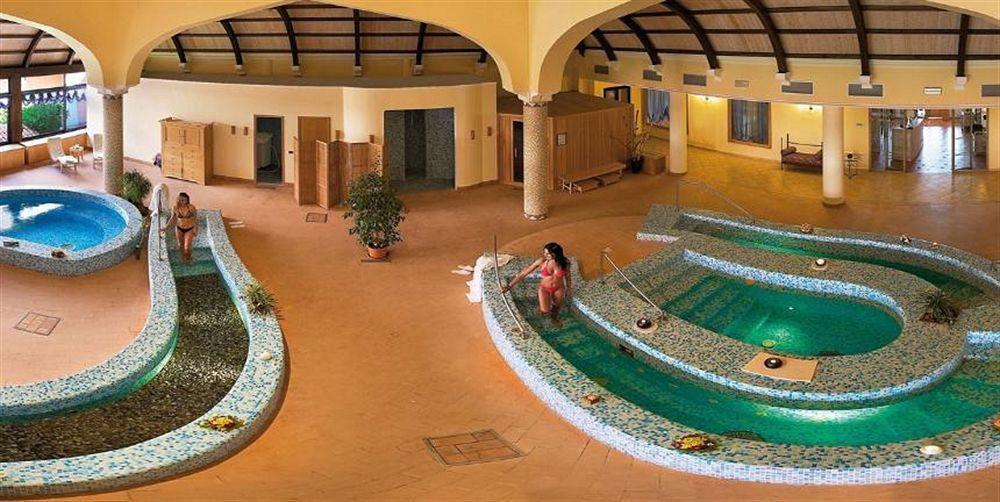 Igv Club Baia Samuele Hotel Sampieri Buitenkant foto
